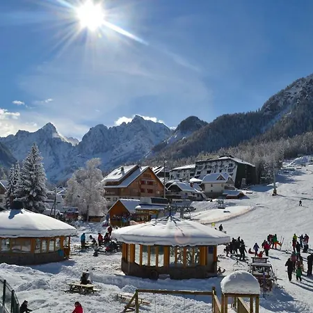 Skier's Cave *